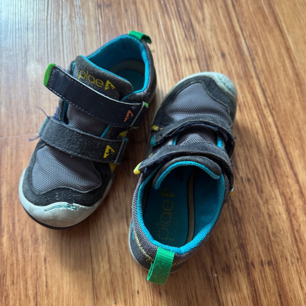 PLAE Kids' Black and Teal TY Sneakers 11